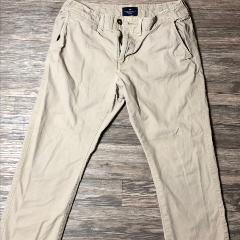 COPY - American Eagle Slim straight Khaki’s 32x30